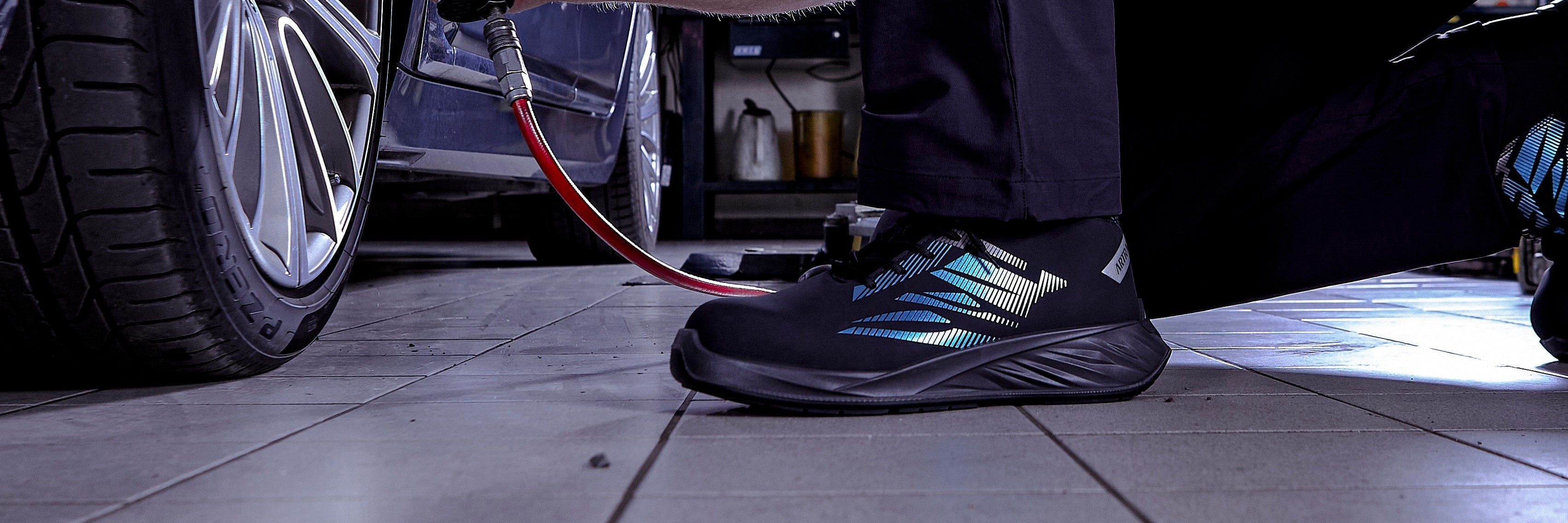 Obuv členková bezpečnostná S2